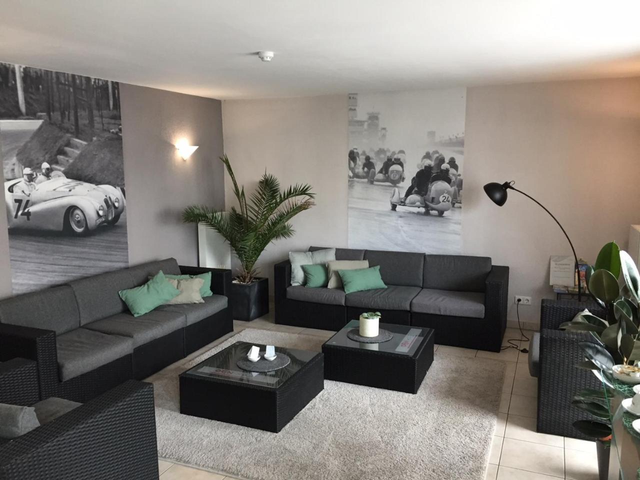 Hotel Garni Max Zwo Dingolfing Esterno foto