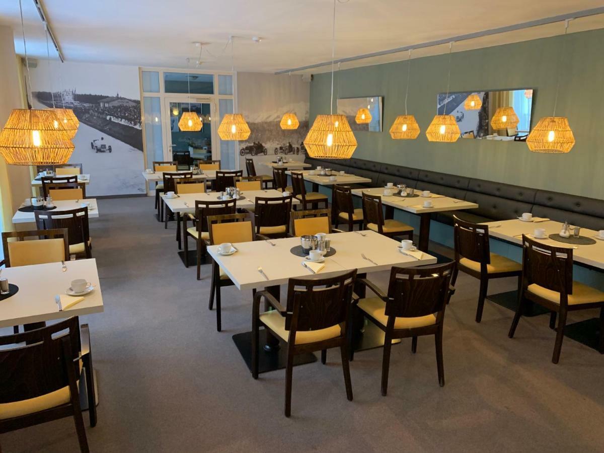 Hotel Garni Max Zwo Dingolfing Esterno foto